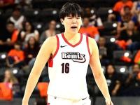 南宫28-Ning在湖人比赛中关键助攻，出色防守引发热议！的简单介绍