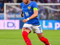 NG28-重要助攻首场状态出色，热火观众沸腾！，姆巴佩重返赛场观众掌声雷动(姆巴佩赛场搞笑瞬间)